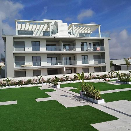 Apartamento En Primera Linea De Playa, Con Piscina Y Garaje En Torrox Costa 外观 照片