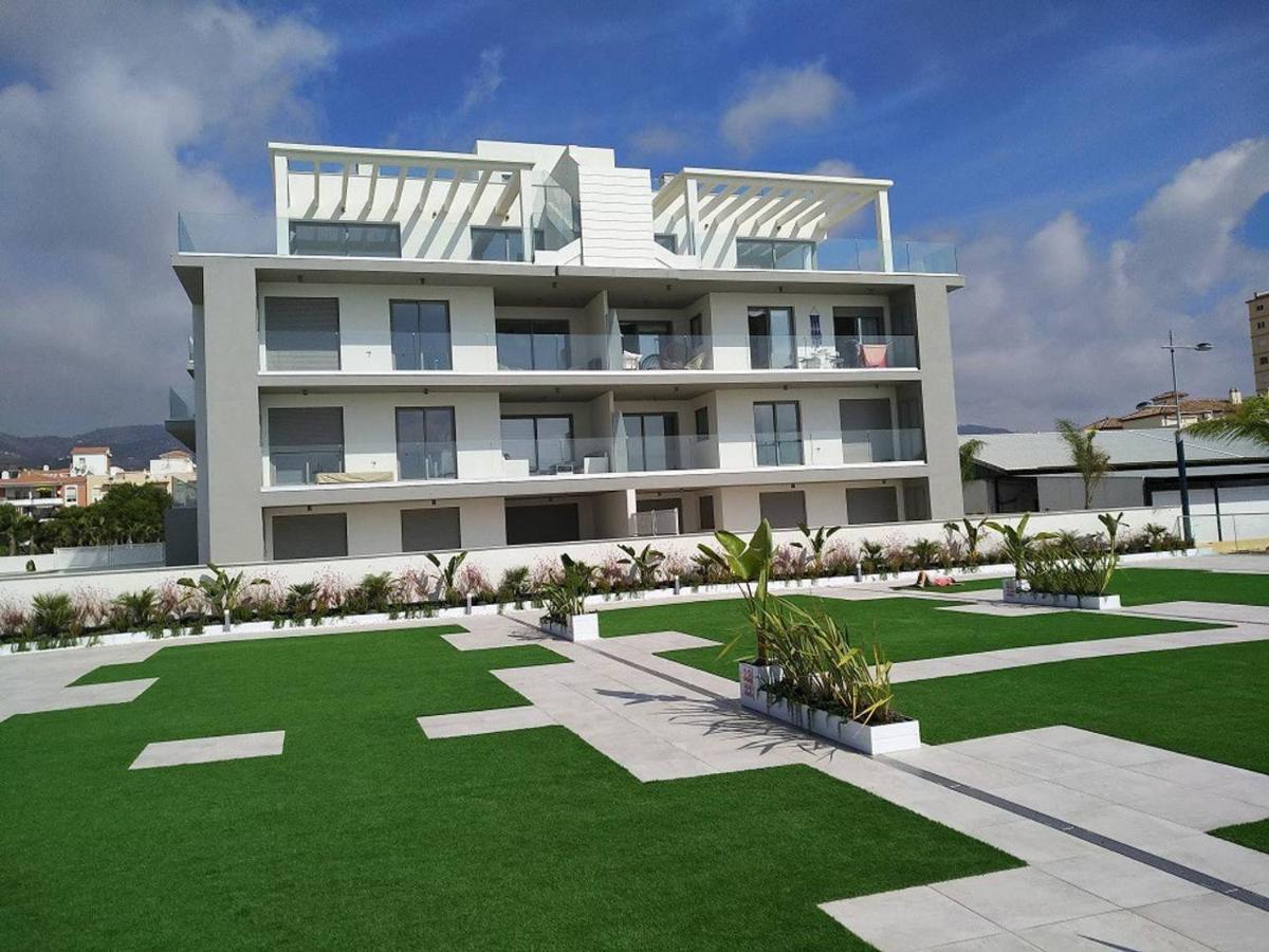 Apartamento En Primera Linea De Playa, Con Piscina Y Garaje En Torrox Costa 外观 照片